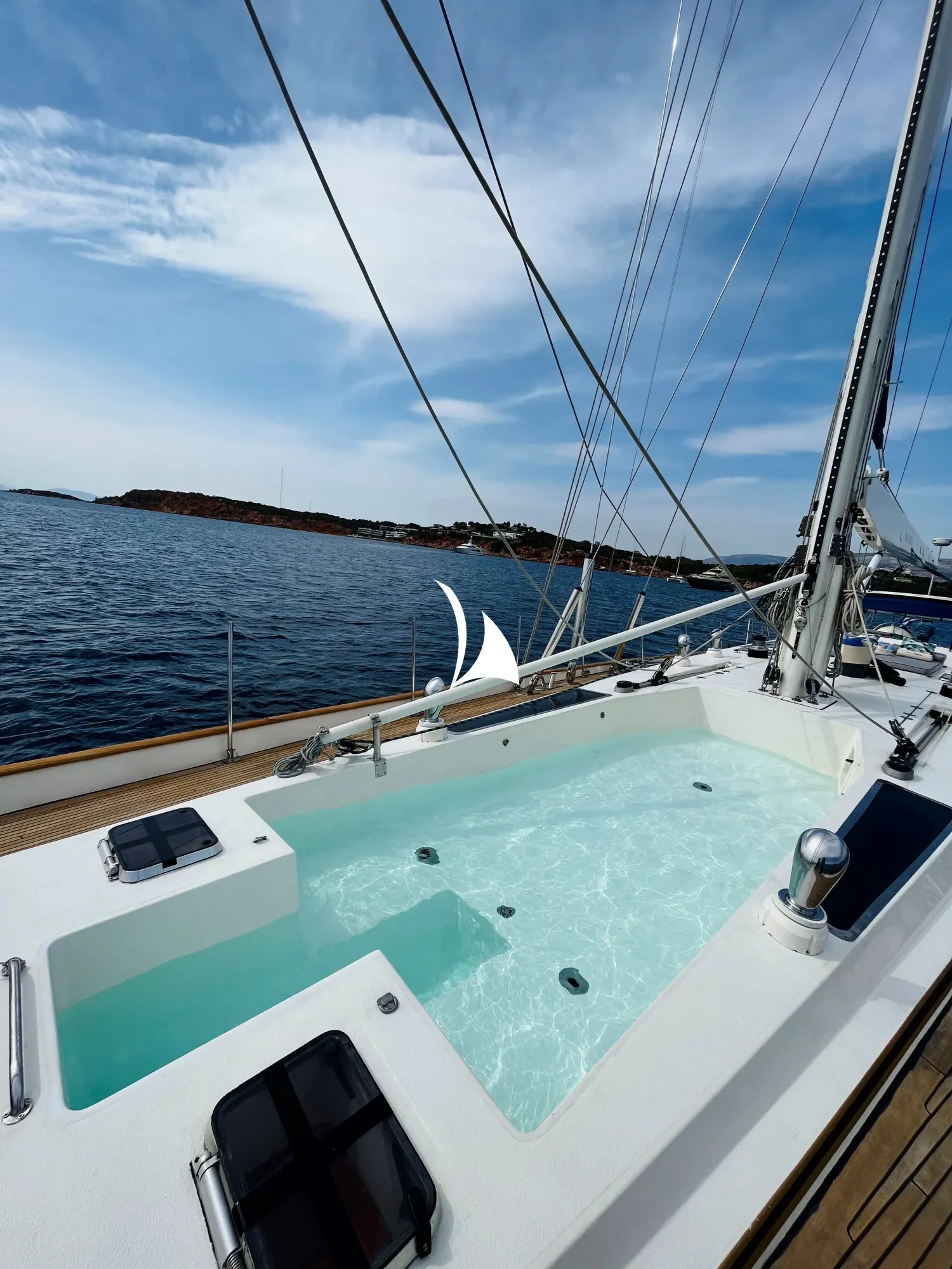 Luxury Crewed Sailing Yacht AMADEUS photo 7