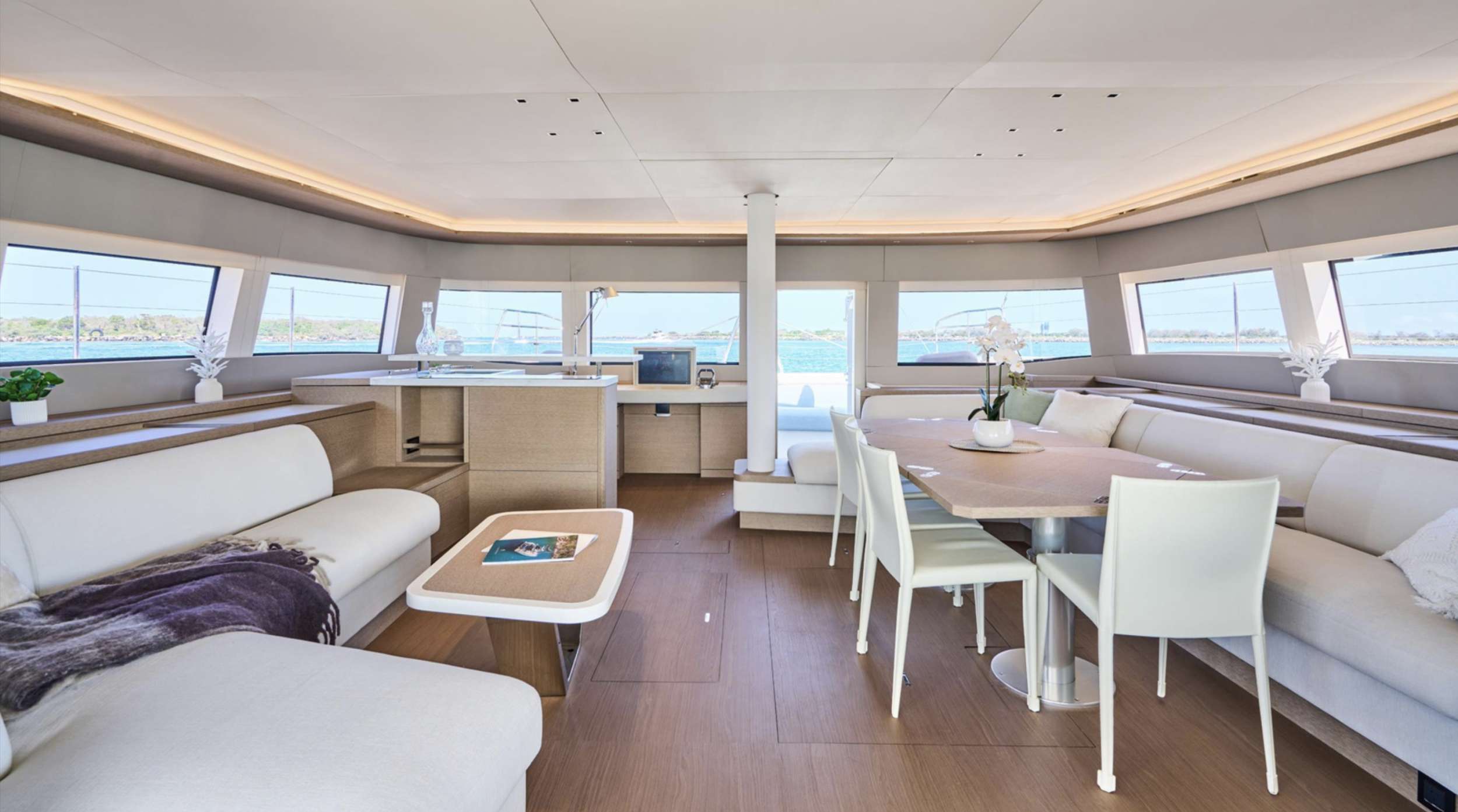 Luxury Crewed Catamaran AMAREA photo 8
