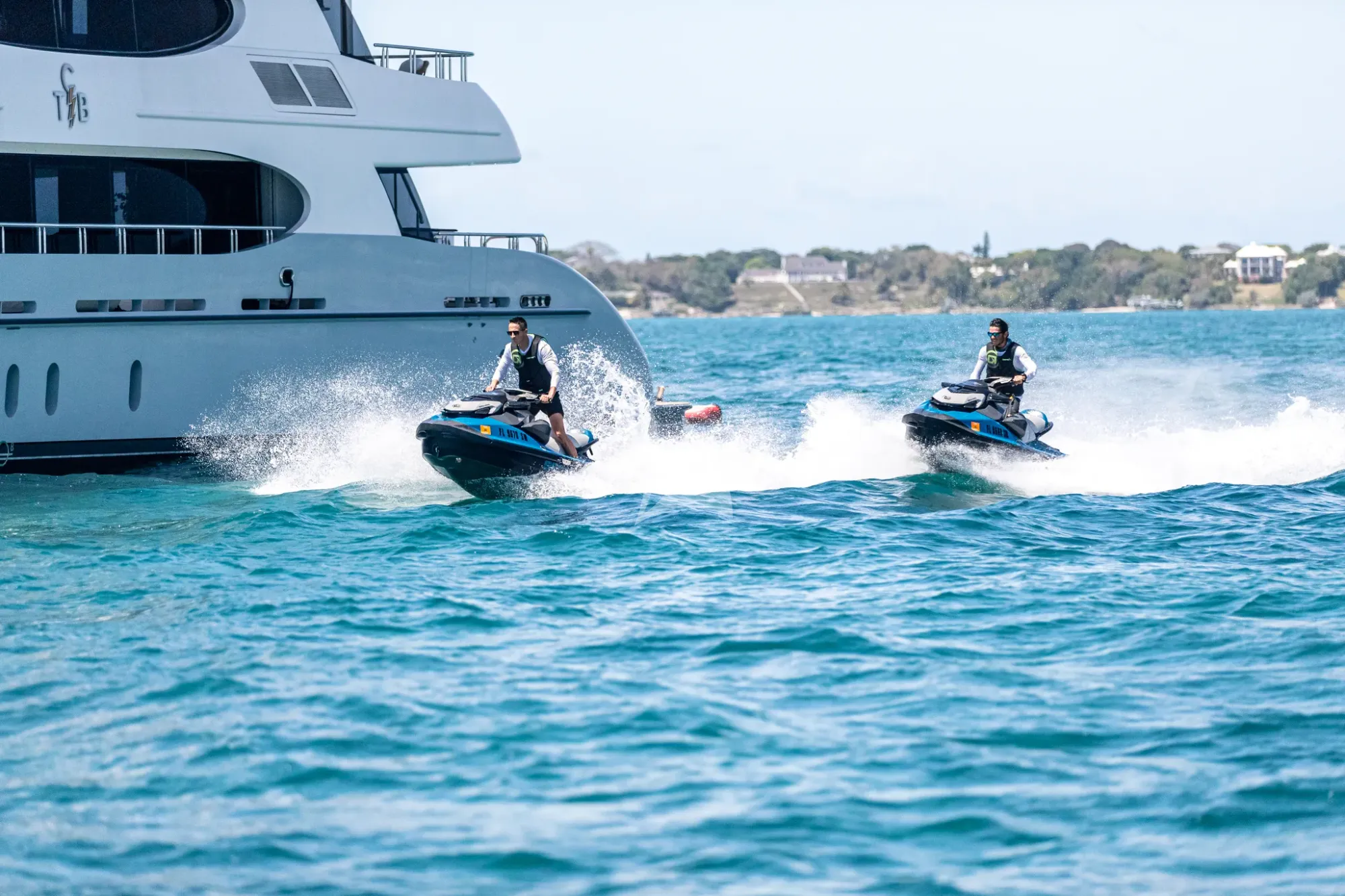 Luxury Crewed Motor Yacht TCB photo 8