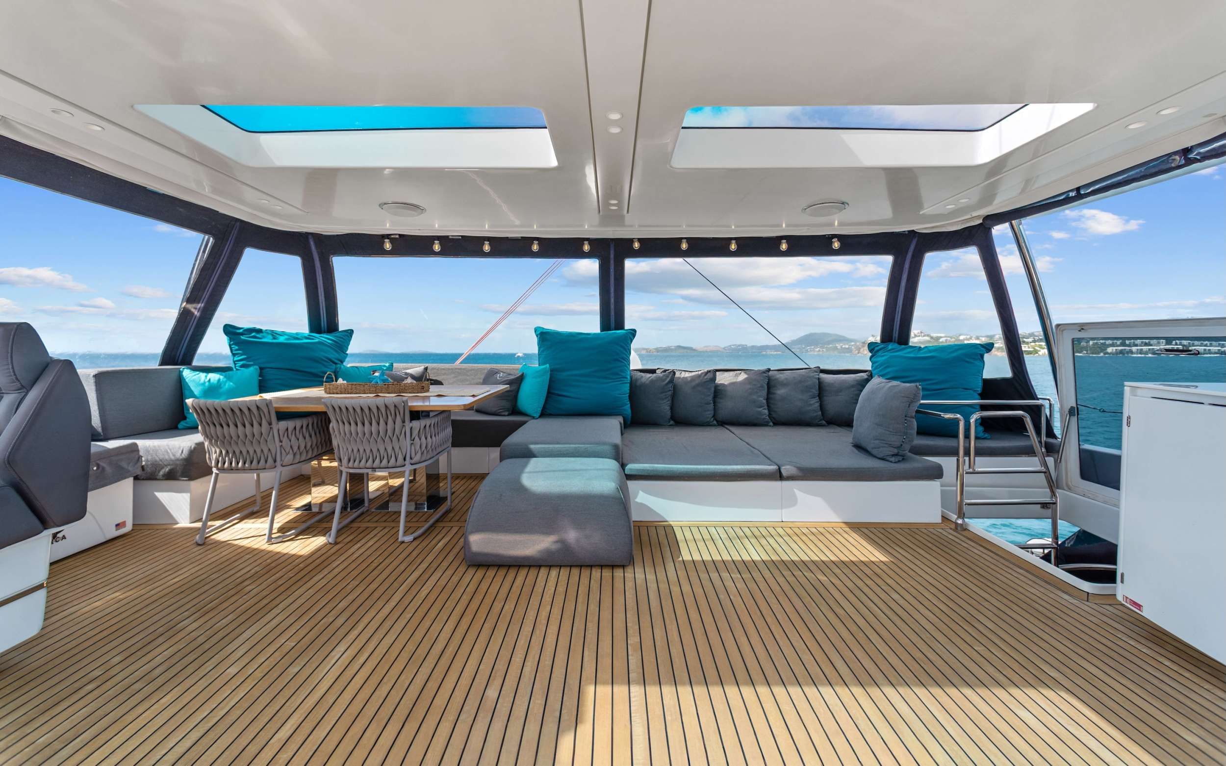 Luxury Crewed Catamaran AMAYA photo 6