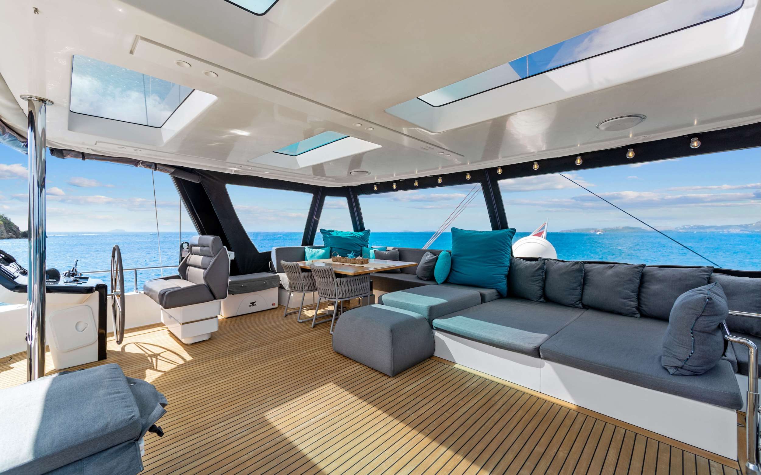 Luxury Crewed Catamaran AMAYA photo 7