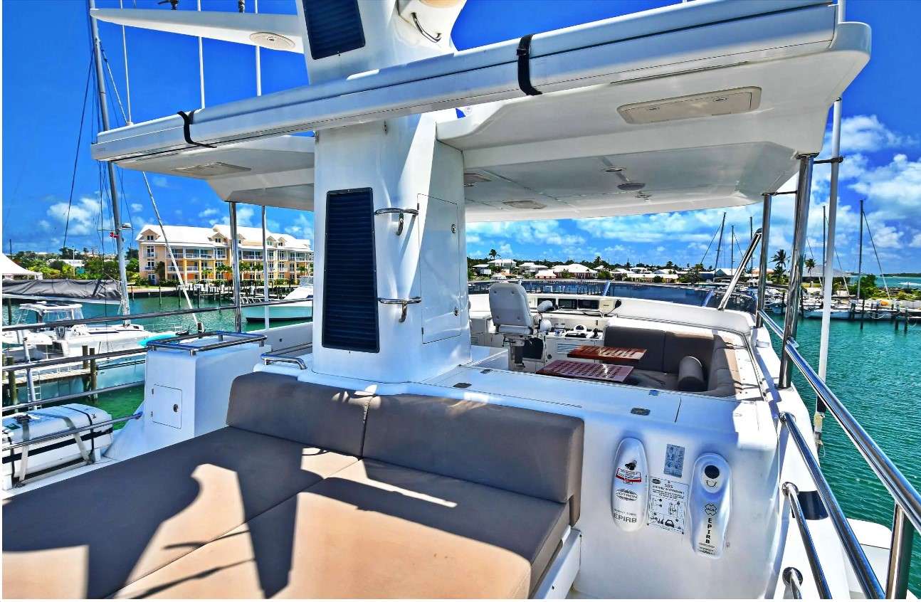 Luxury Crewed Motor Yacht AMMONITE photo 3