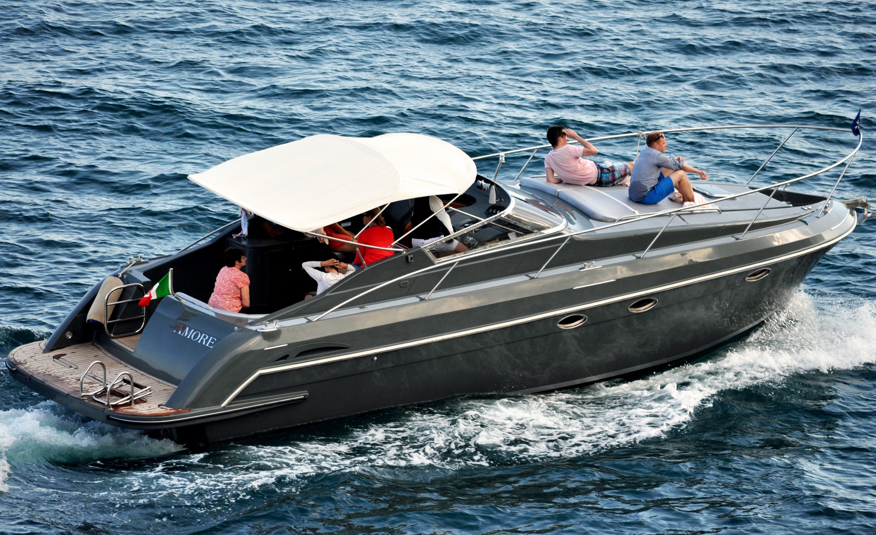 Crewed Motor Yacht AMORE photo 4