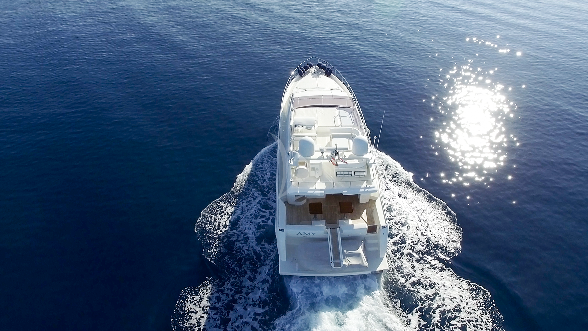 Crewed Motor Yacht AMY photo 3