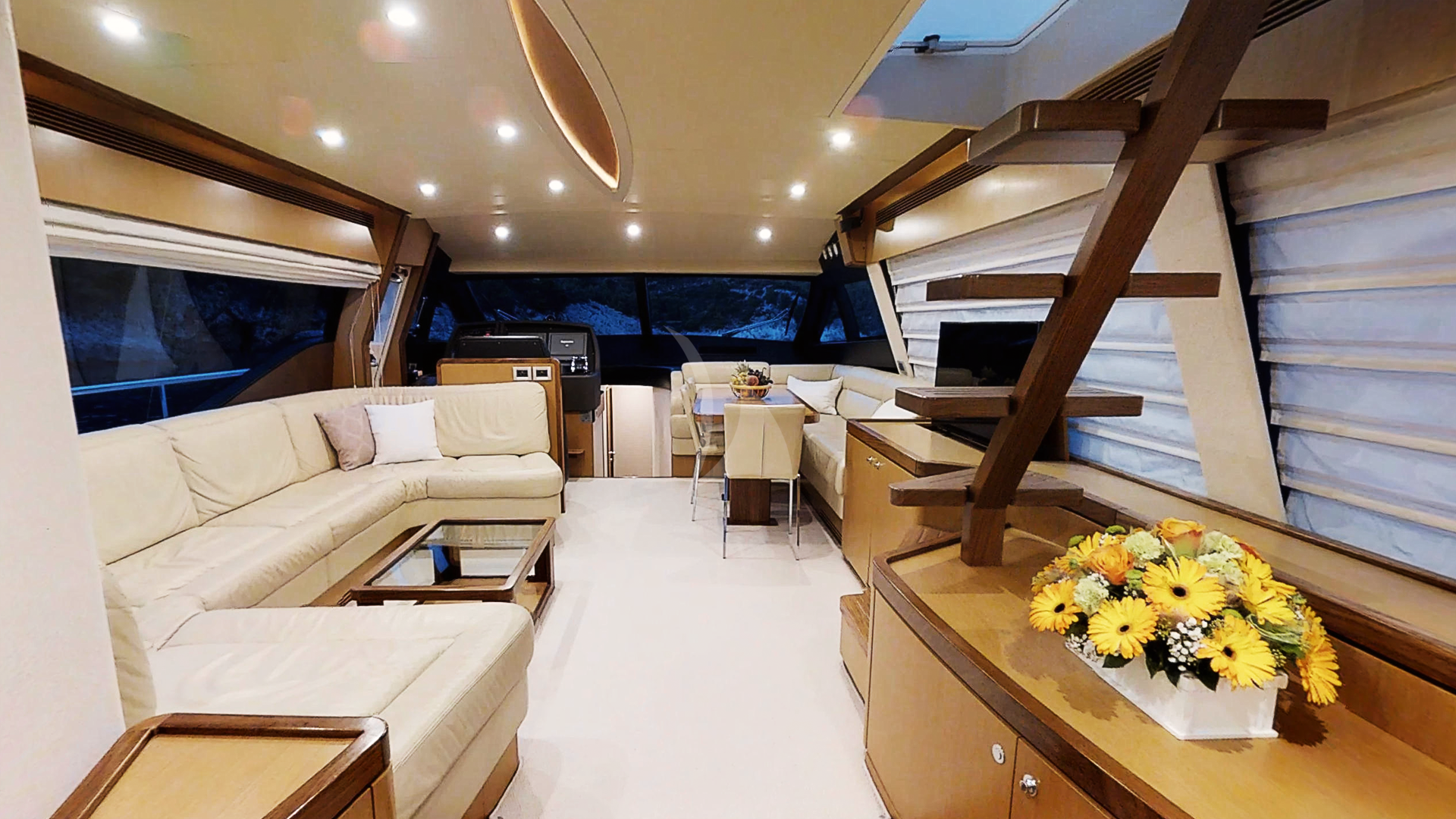 Crewed Motor Yacht AMY photo 7