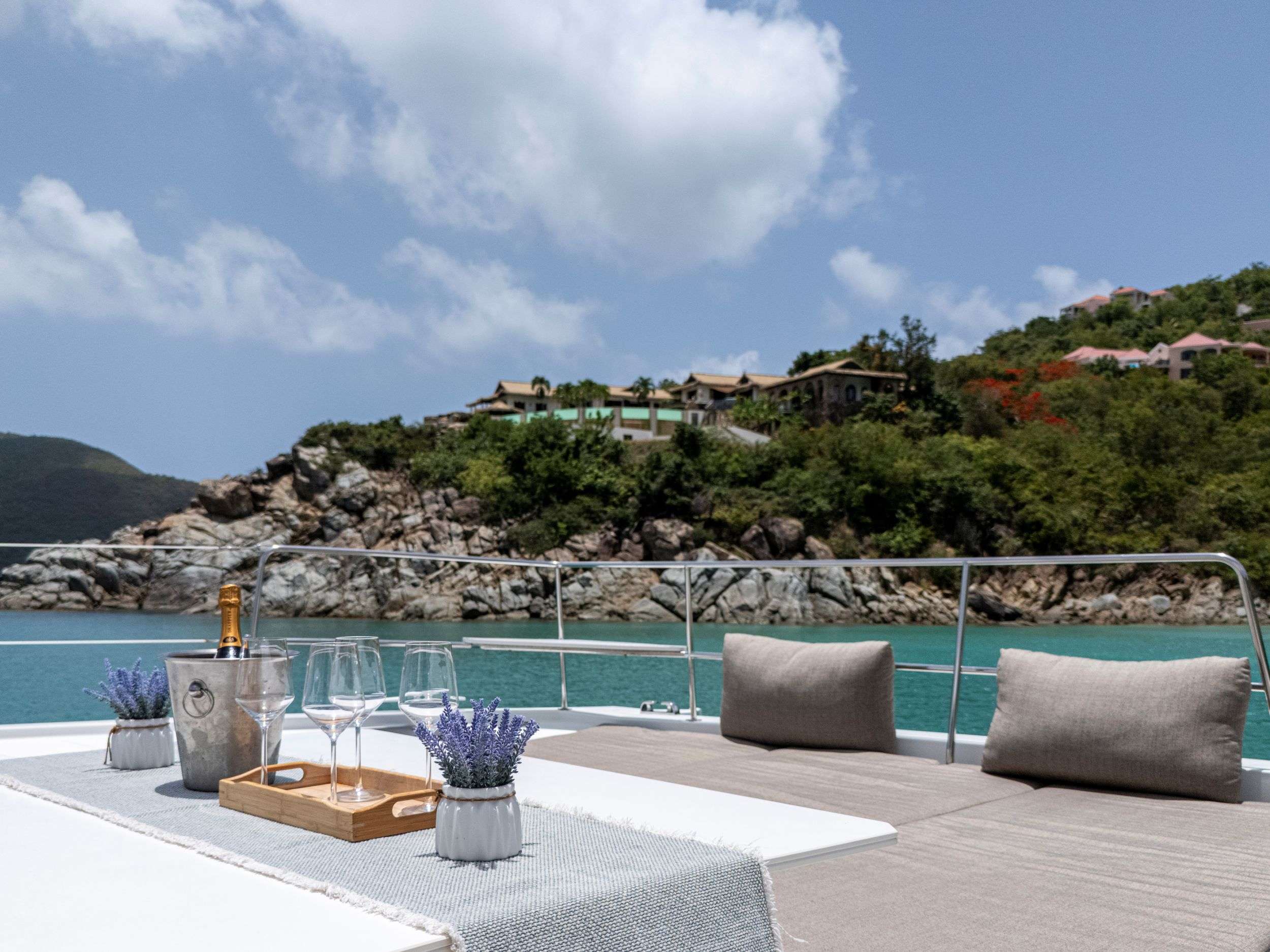 Crewed Catamaran ANDIAMO photo 6