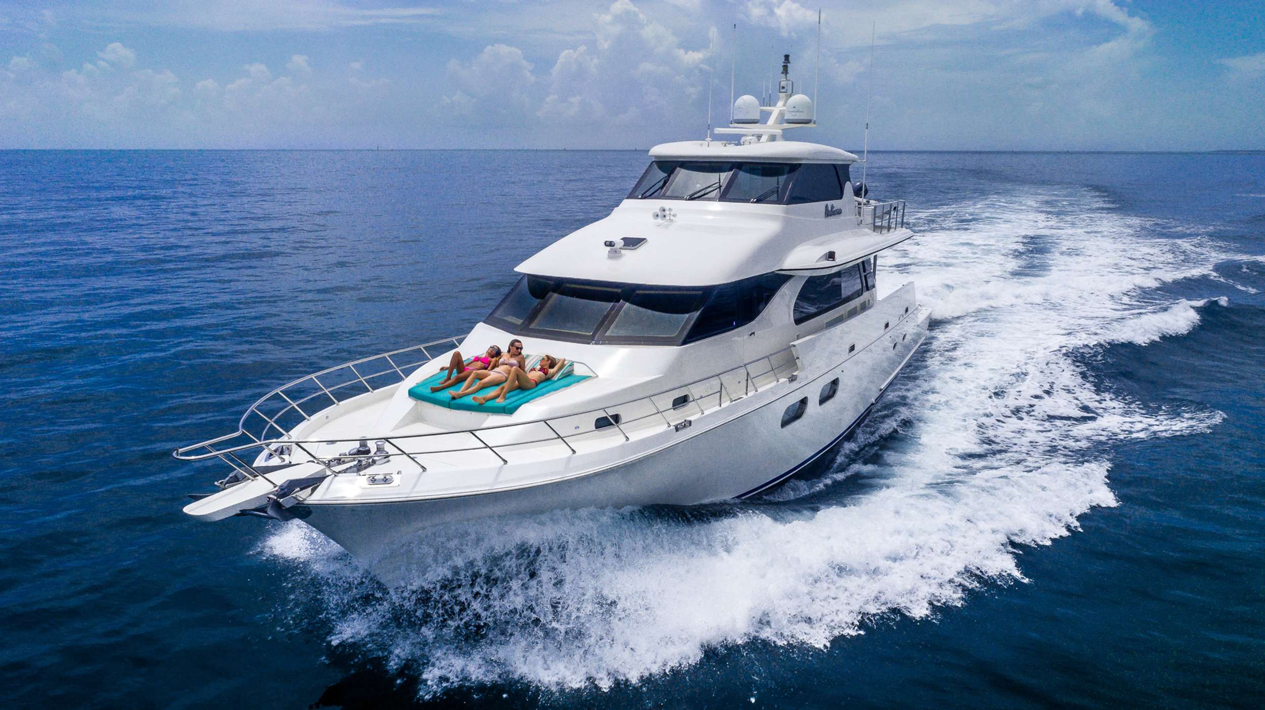 Luxury Crewed Motor Yacht ANDIAMO