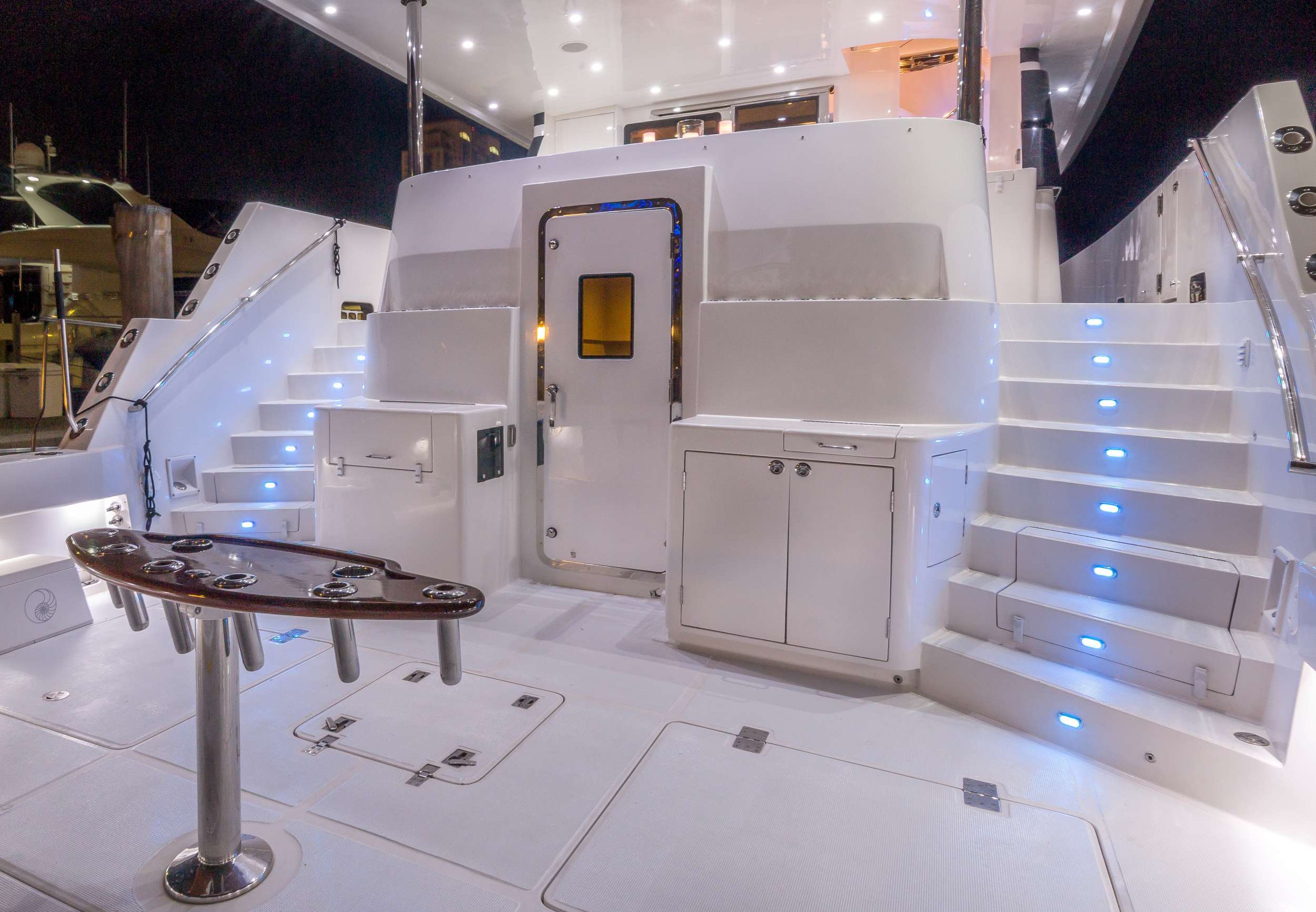 Luxury Crewed Motor Yacht ANDIAMO photo 7