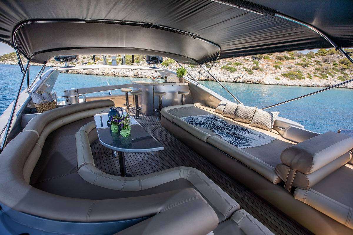 Crewed Motor Yacht ANDROMEDA photo 6