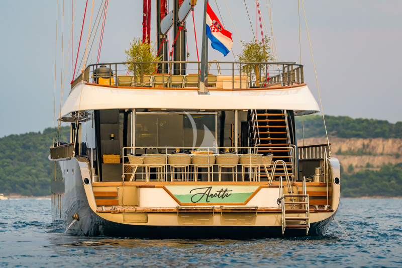 Crewed Motor Sailer ANETTA photo 3