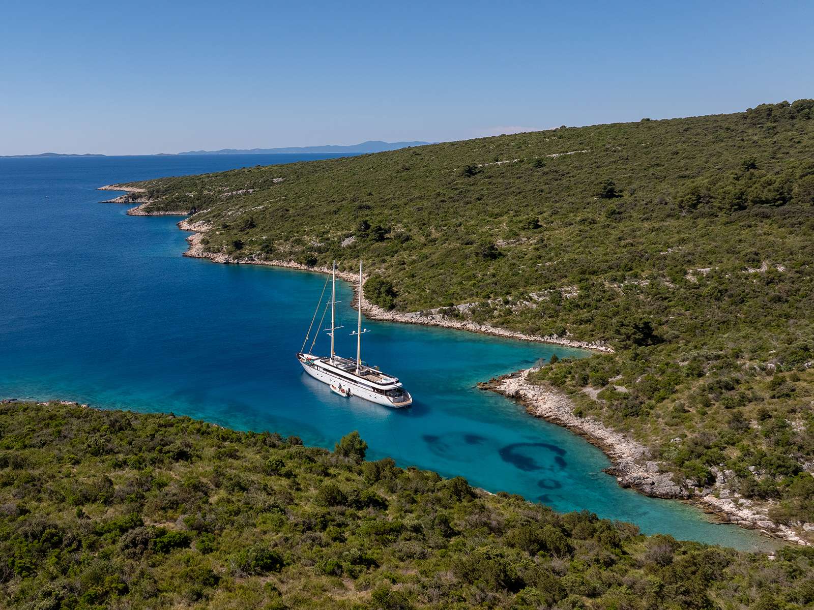 Crewed Motor Sailer ANIMA MARIS photo 4