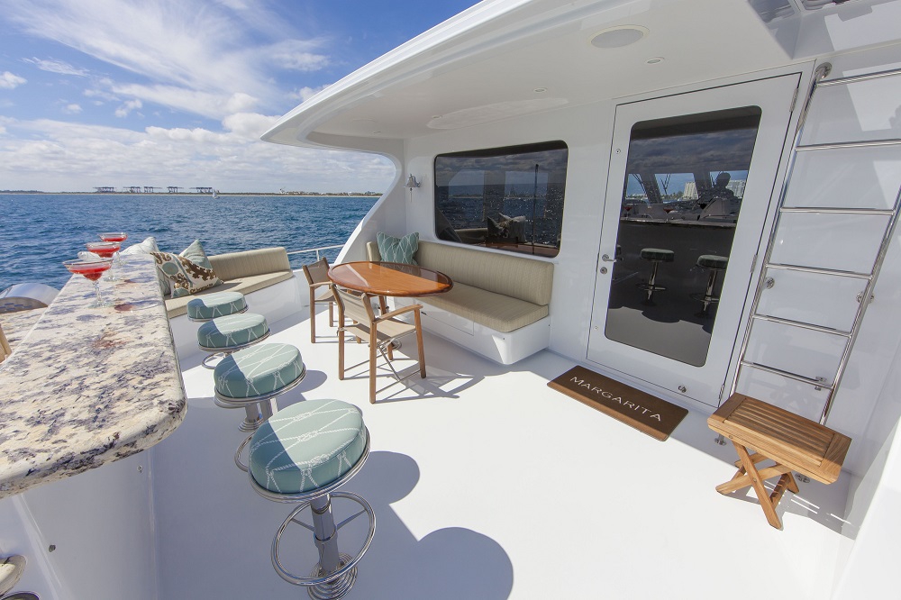 Luxury Crewed Motor Yacht ANNDRIANNA photo 4