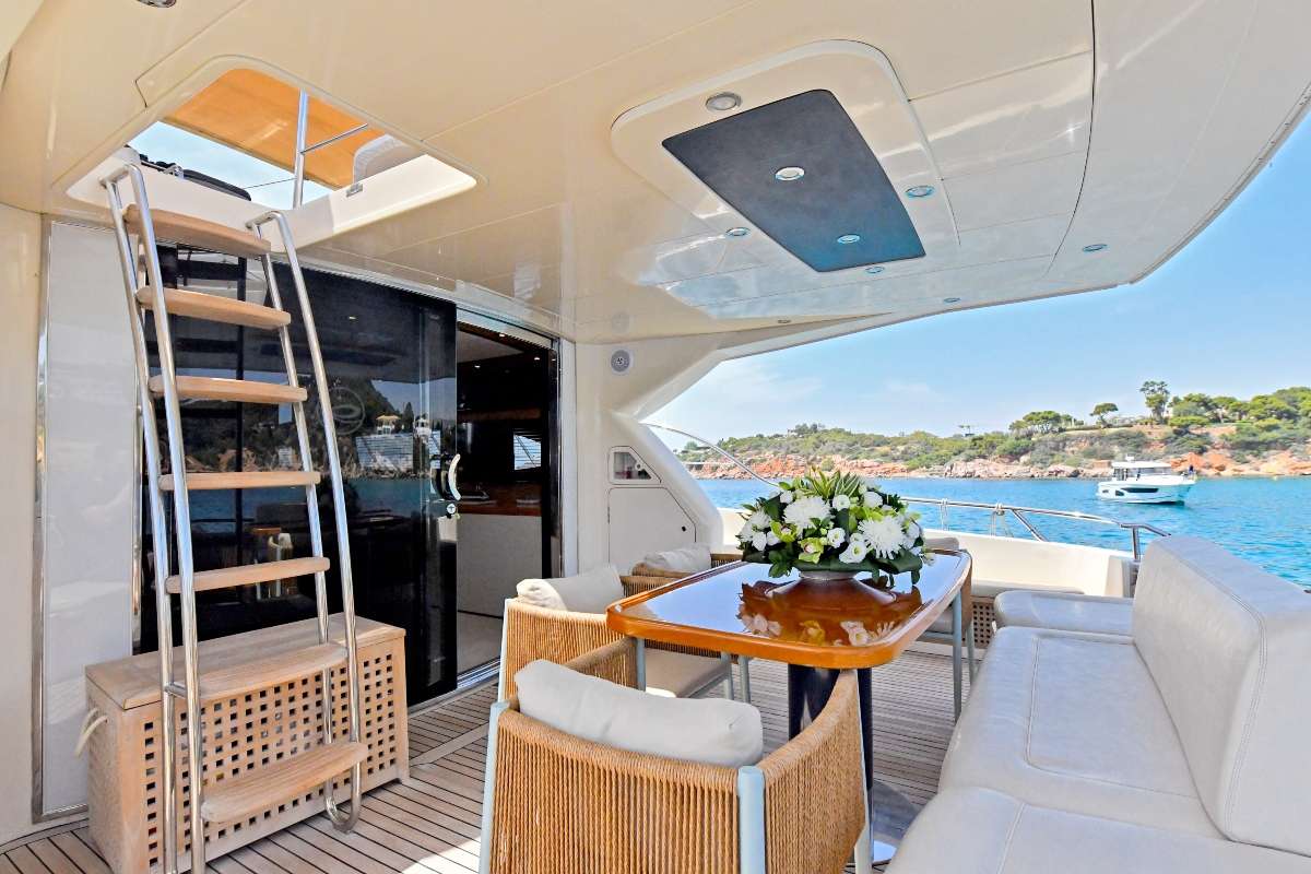 Crewed Motor Yacht ANTAMAR II photo 7