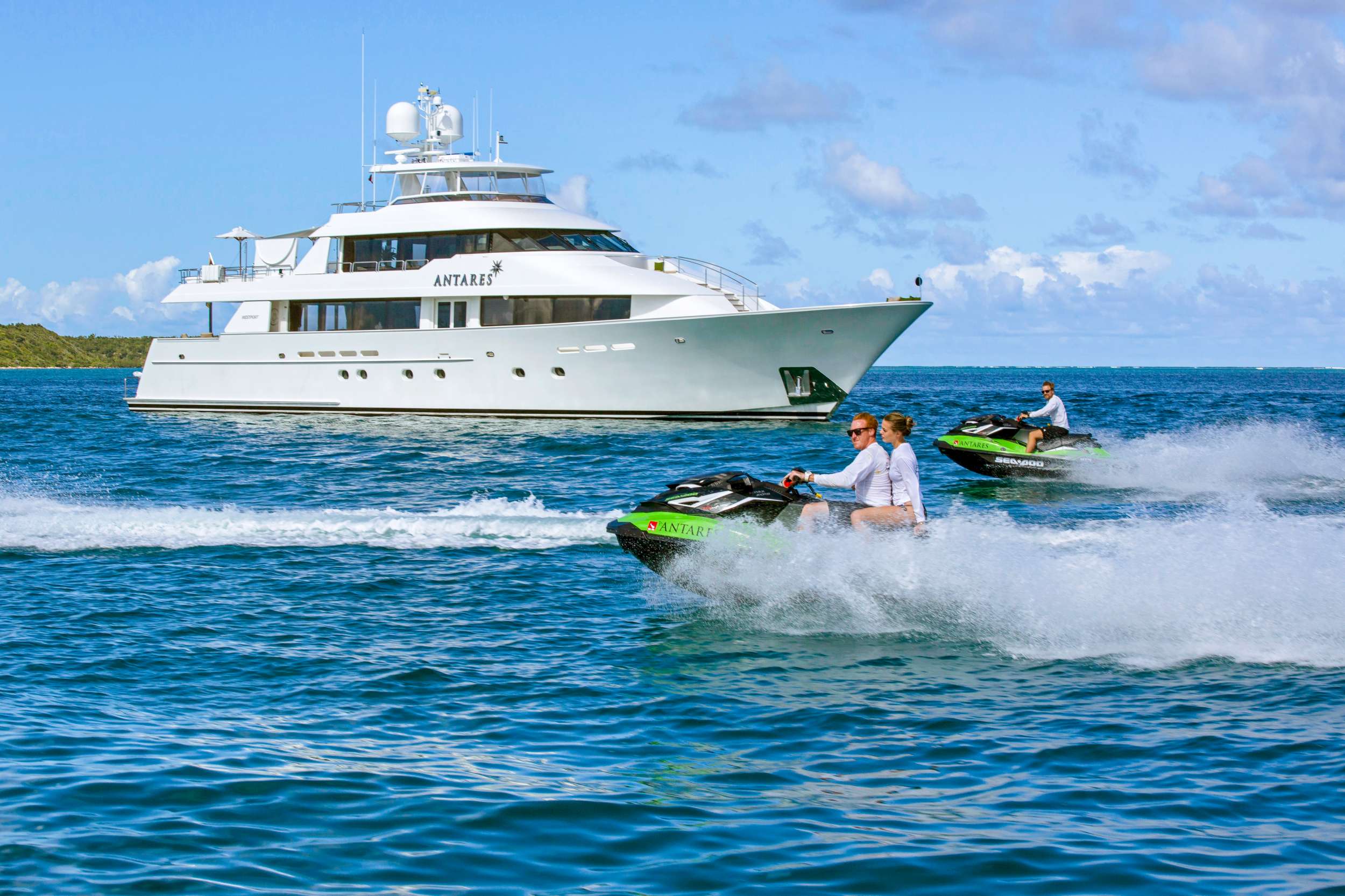 Luxury Crewed Motor Yacht ANTARES photo 7