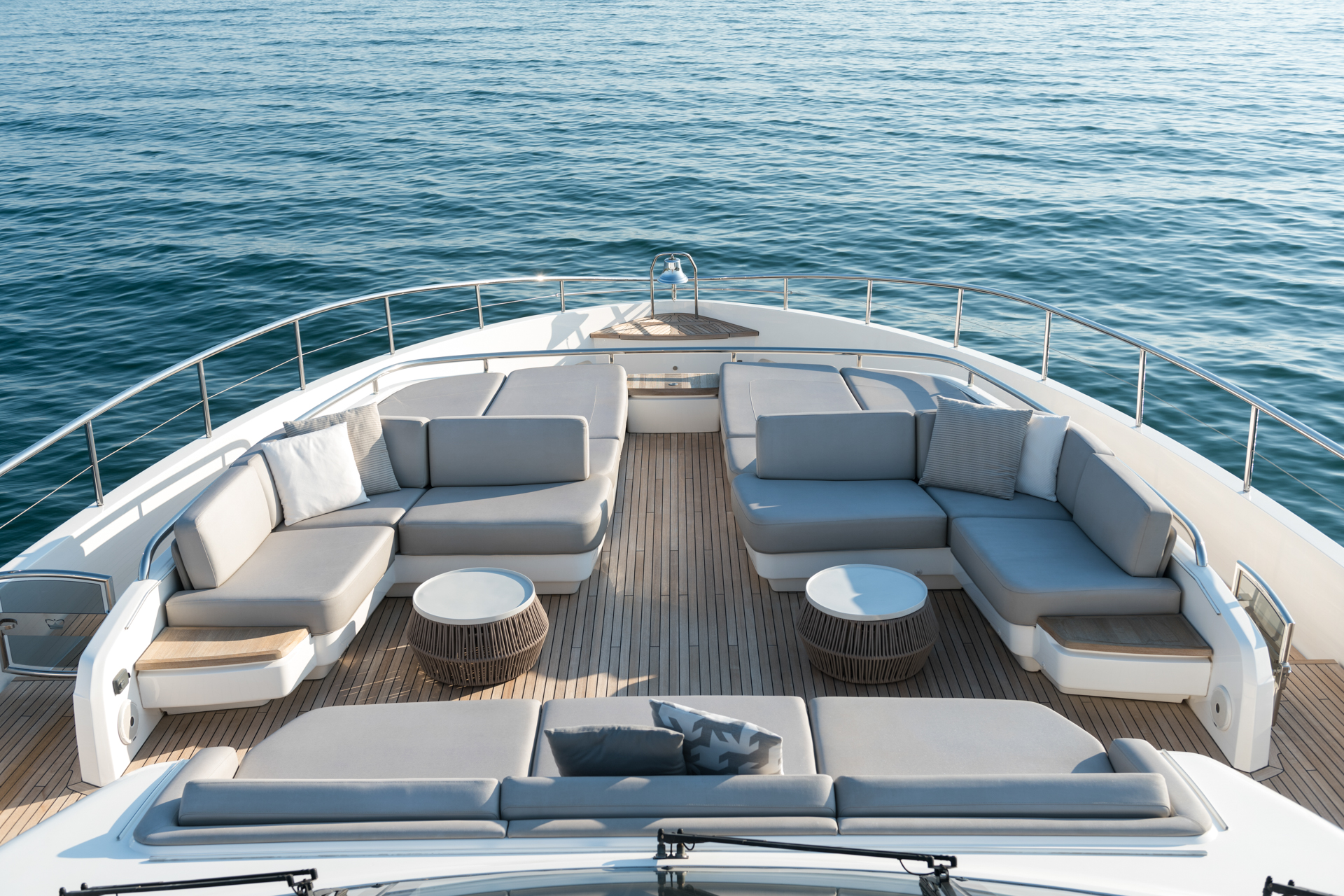 Luxury Motor Yacht ANTHEYA III photo 6