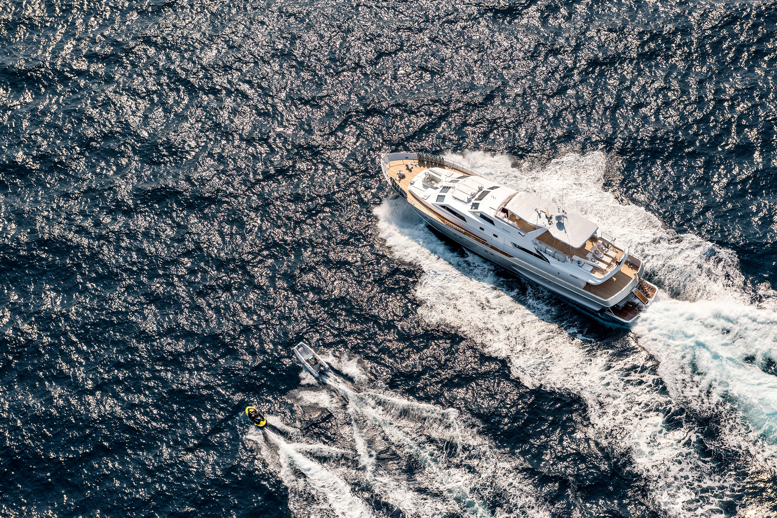 Luxury Crewed Motor Yacht ANTISAN photo 4