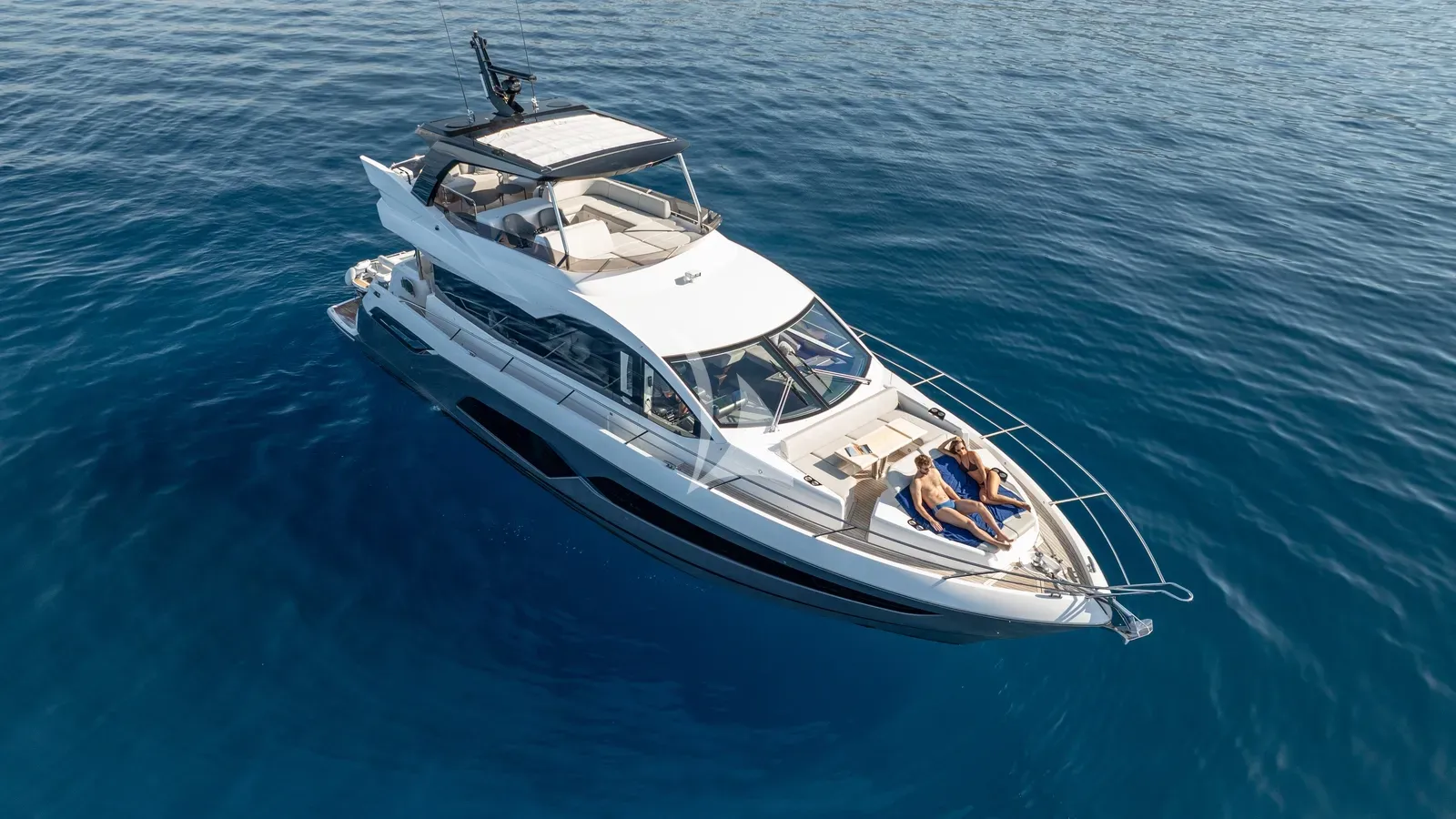 Crewed Motor Yacht APOLLO photo 6