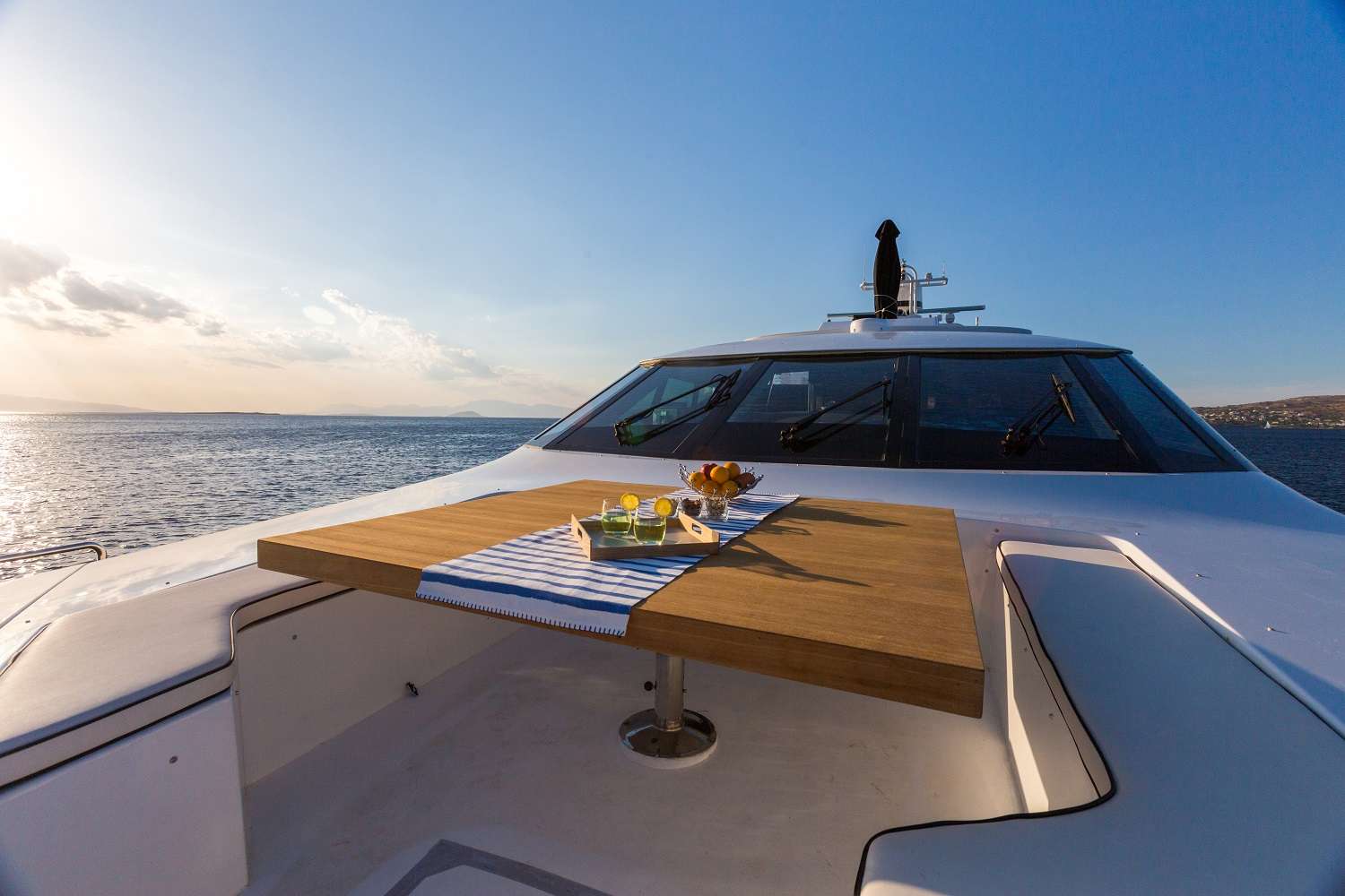 Luxury Crewed Motor Yacht AQUARELLA photo 4