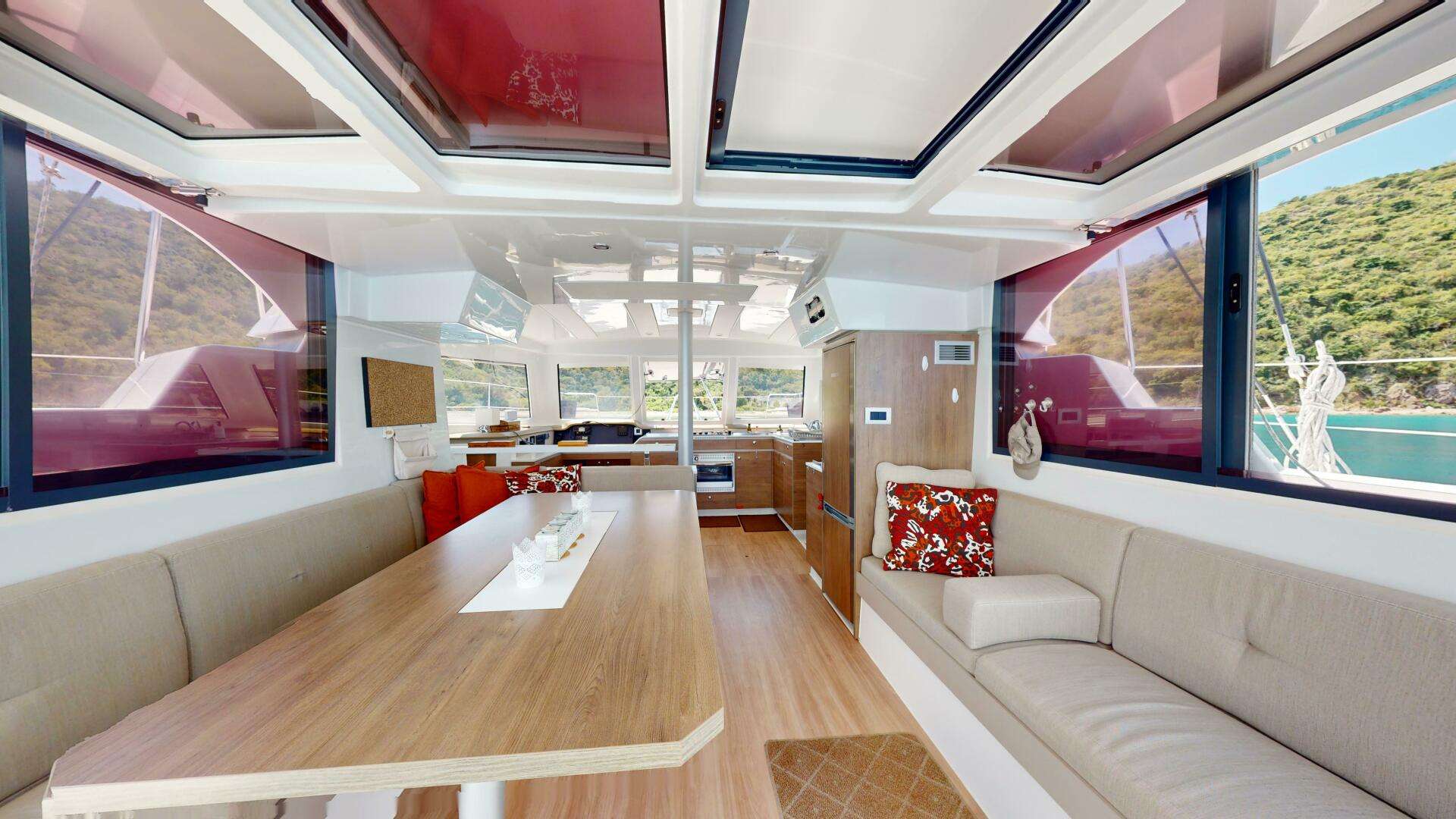 Luxury Crewed Motor Yacht AQUATIC ODYSSEY photo 4