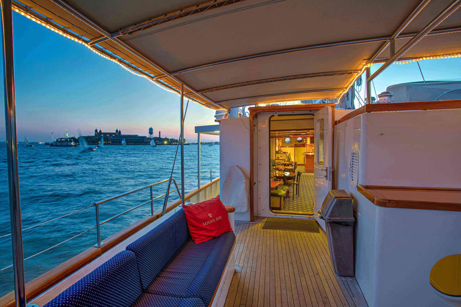 Classic Sailing Yacht ARABELLA photo 4