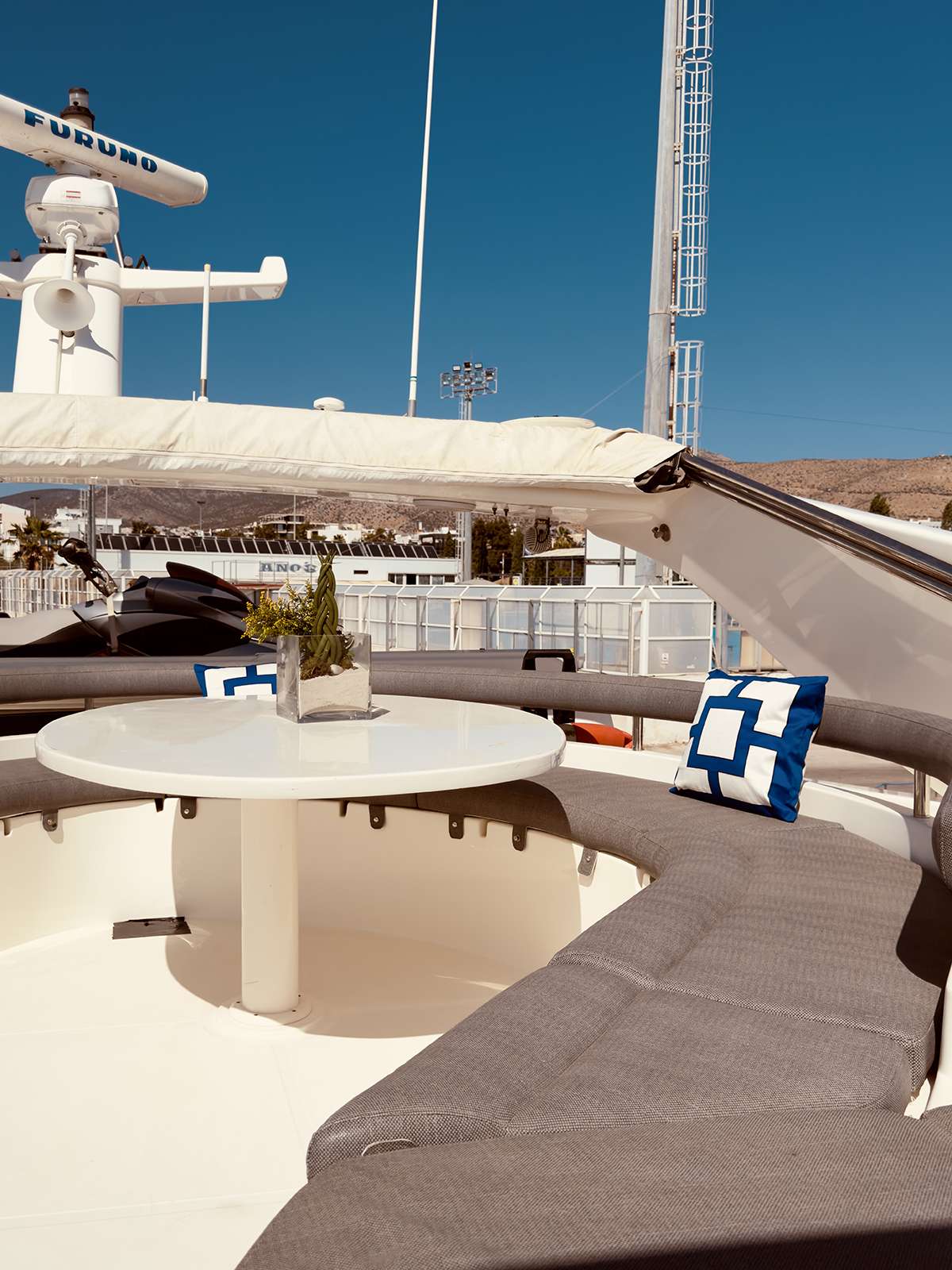 Crewed Motor Yacht ARCELIA photo 4