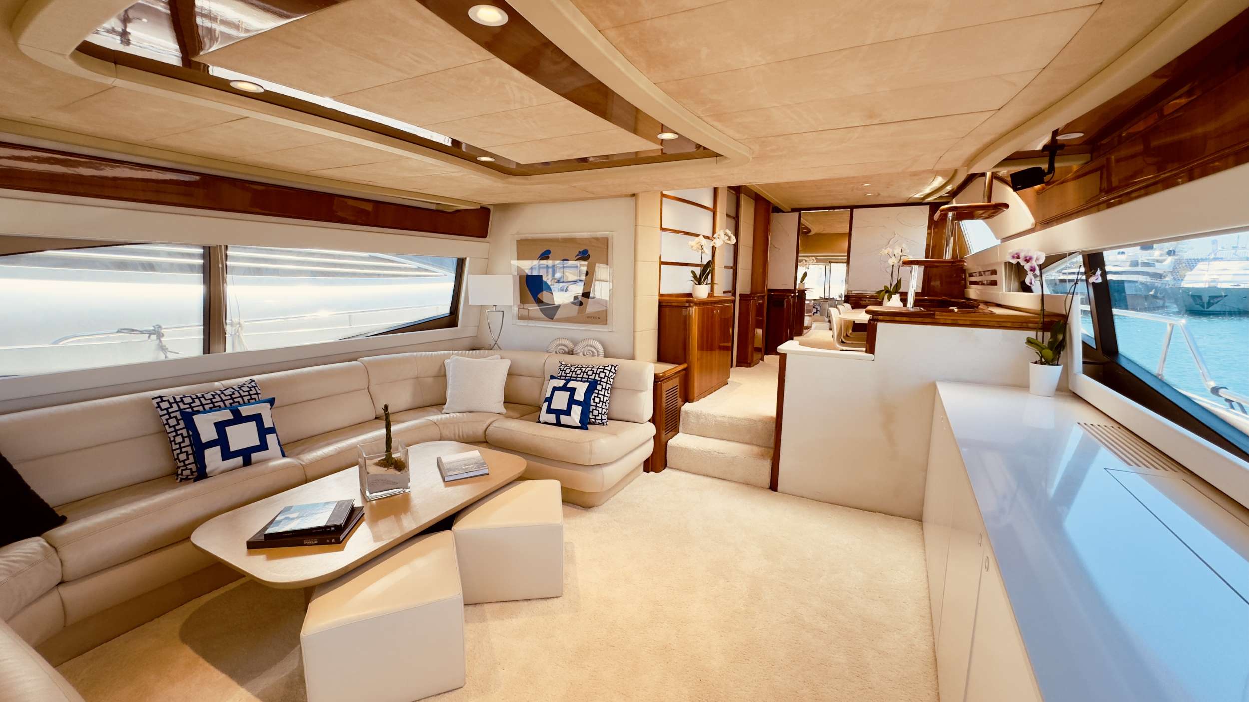 Crewed Motor Yacht ARCELIA photo 5