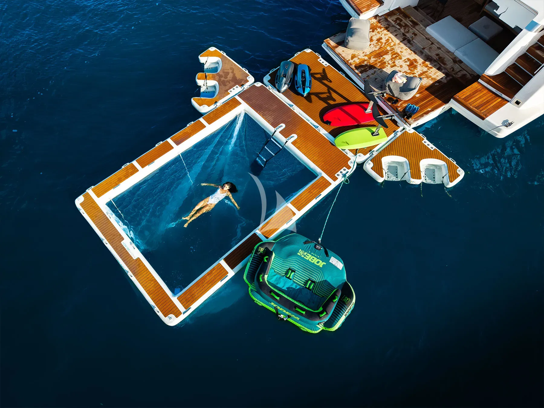 Luxury Crewed Motor Yacht ARESYA photo 5