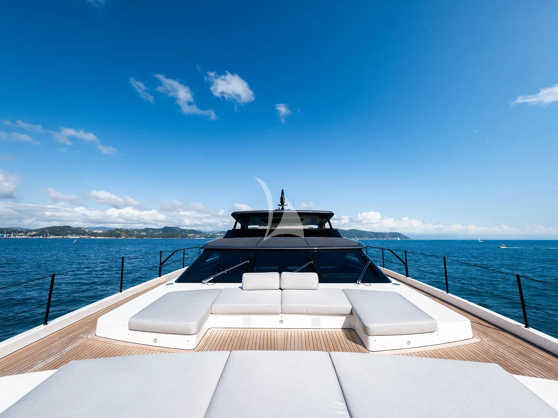Luxury Crewed Motor Yacht ARESYA photo 8