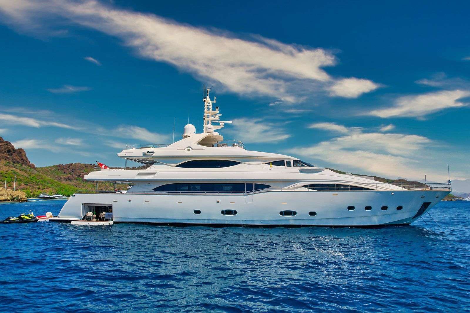 Crewed Motor Yacht ARIELA