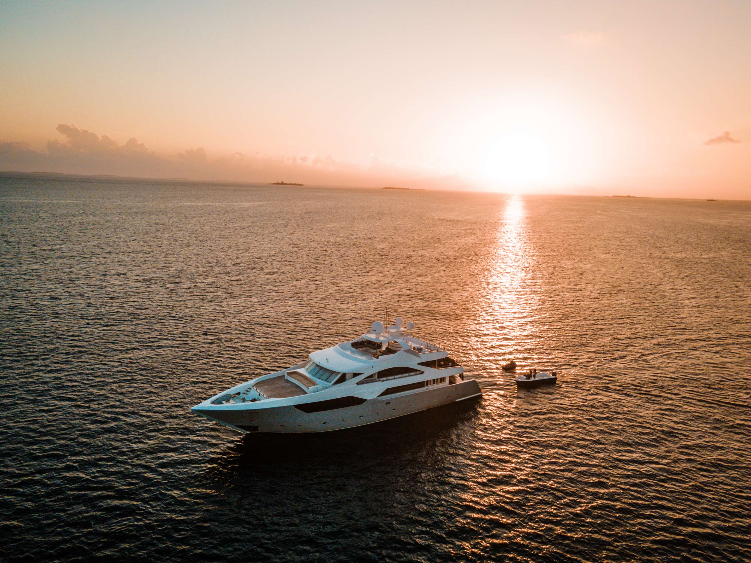 Crewed Motor Yacht ARK NOBLE photo 3