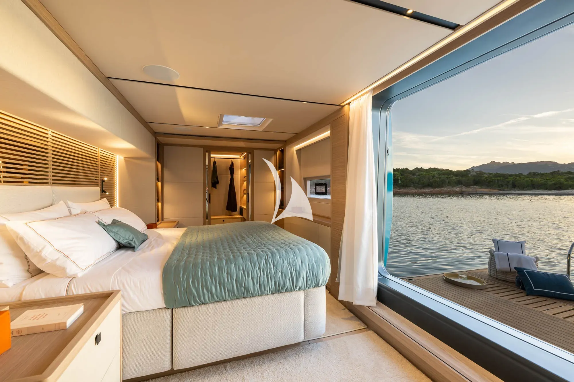 Luxury Crewed Catamaran ARKTOS photo 7