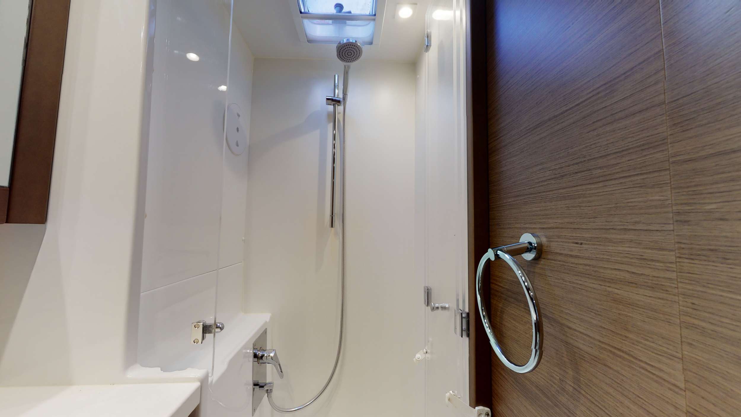 Crewed Catamaran ARP photo 7