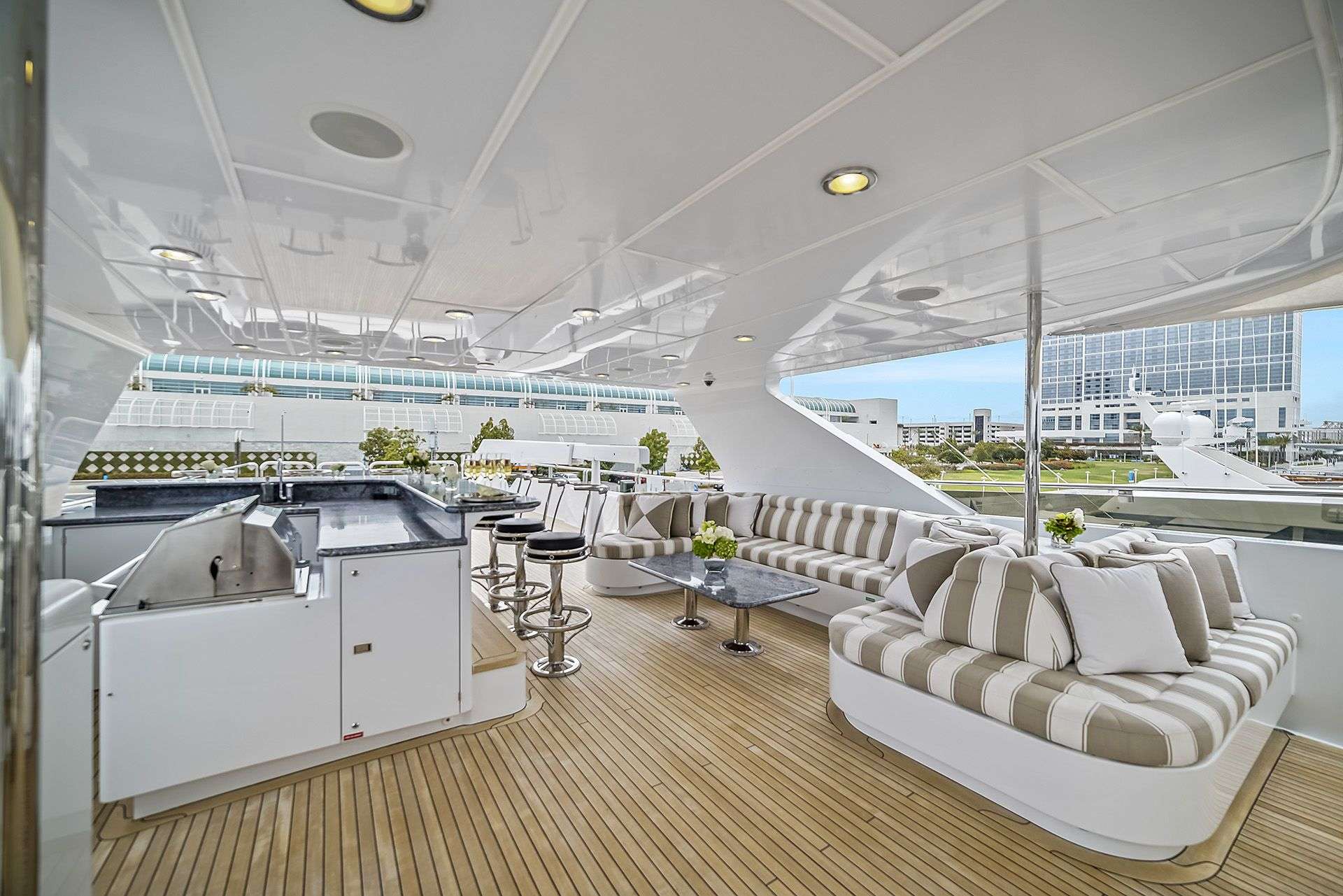 Crewed Motor Yacht ARTEMIS photo 5