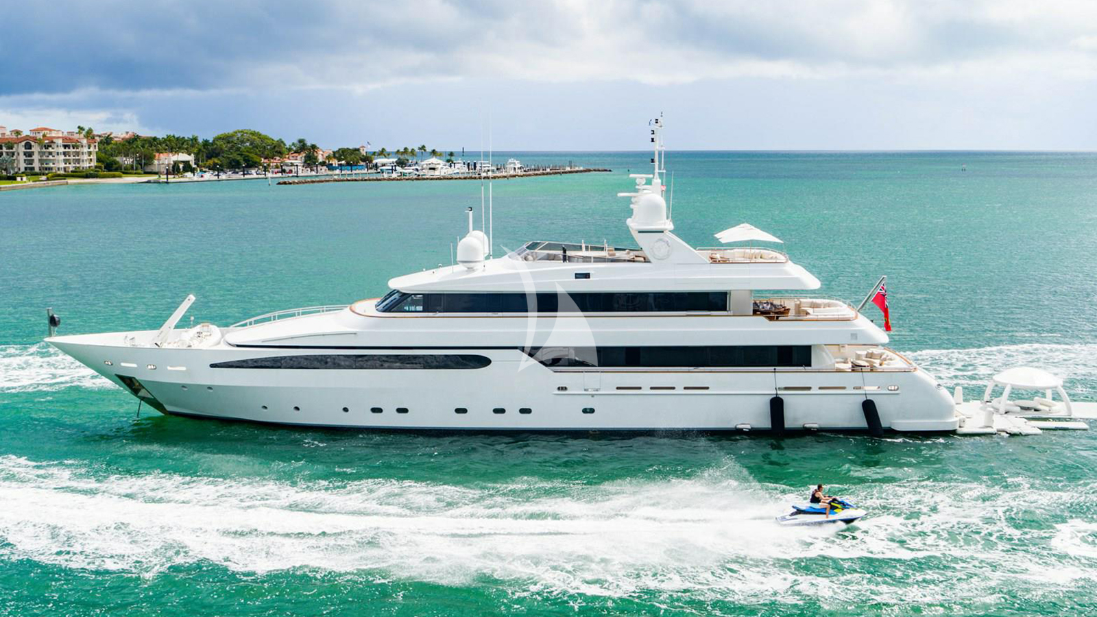 Crewed Motor Yacht ARTEMISEA photo 3