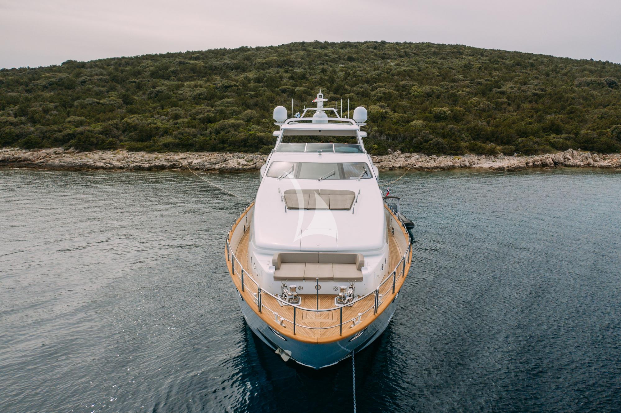 Luxury Crewed Motor Yacht ARTEMY photo 4