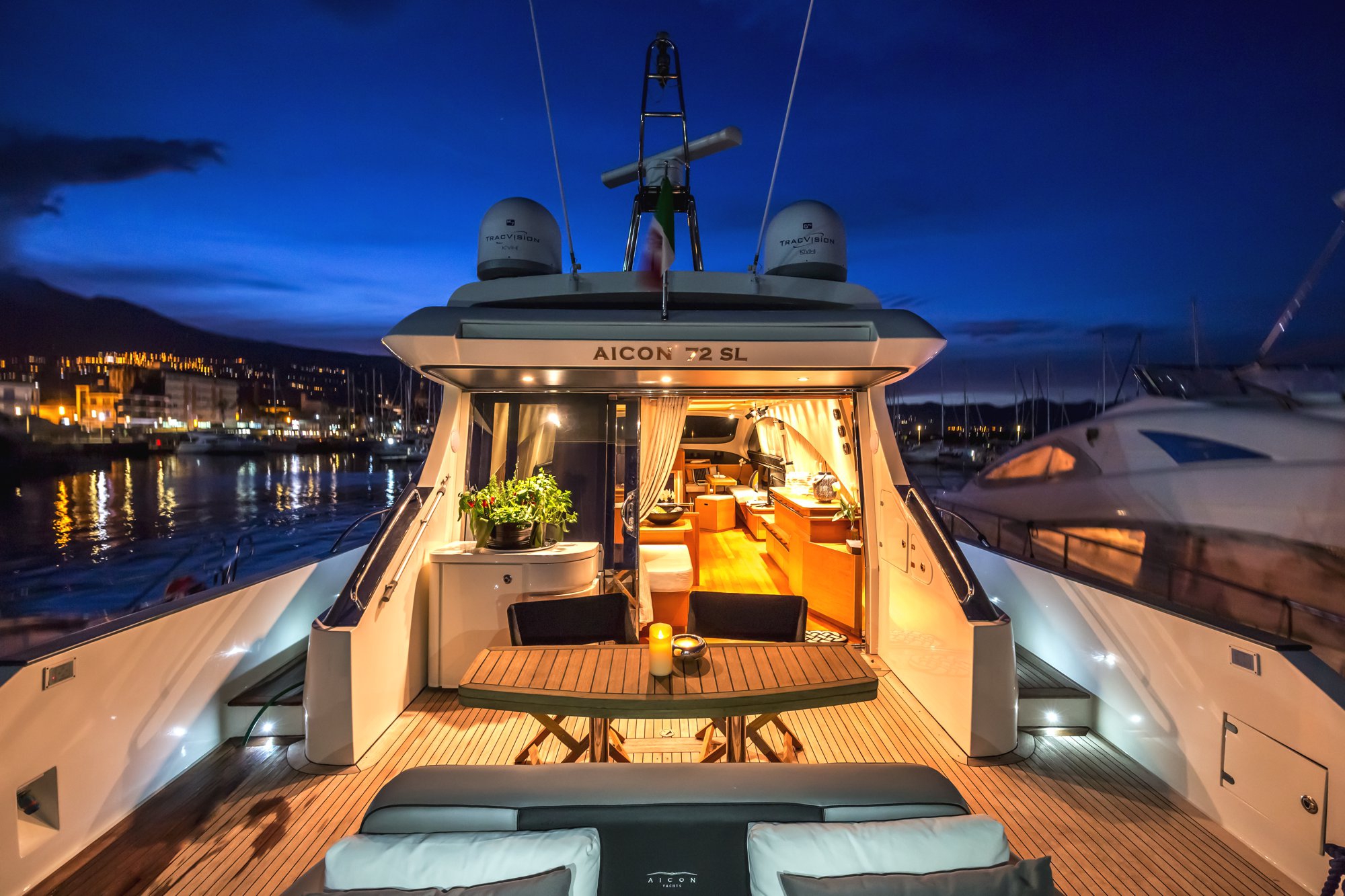 Luxury Crewed Motor Yacht ARWEN photo 4