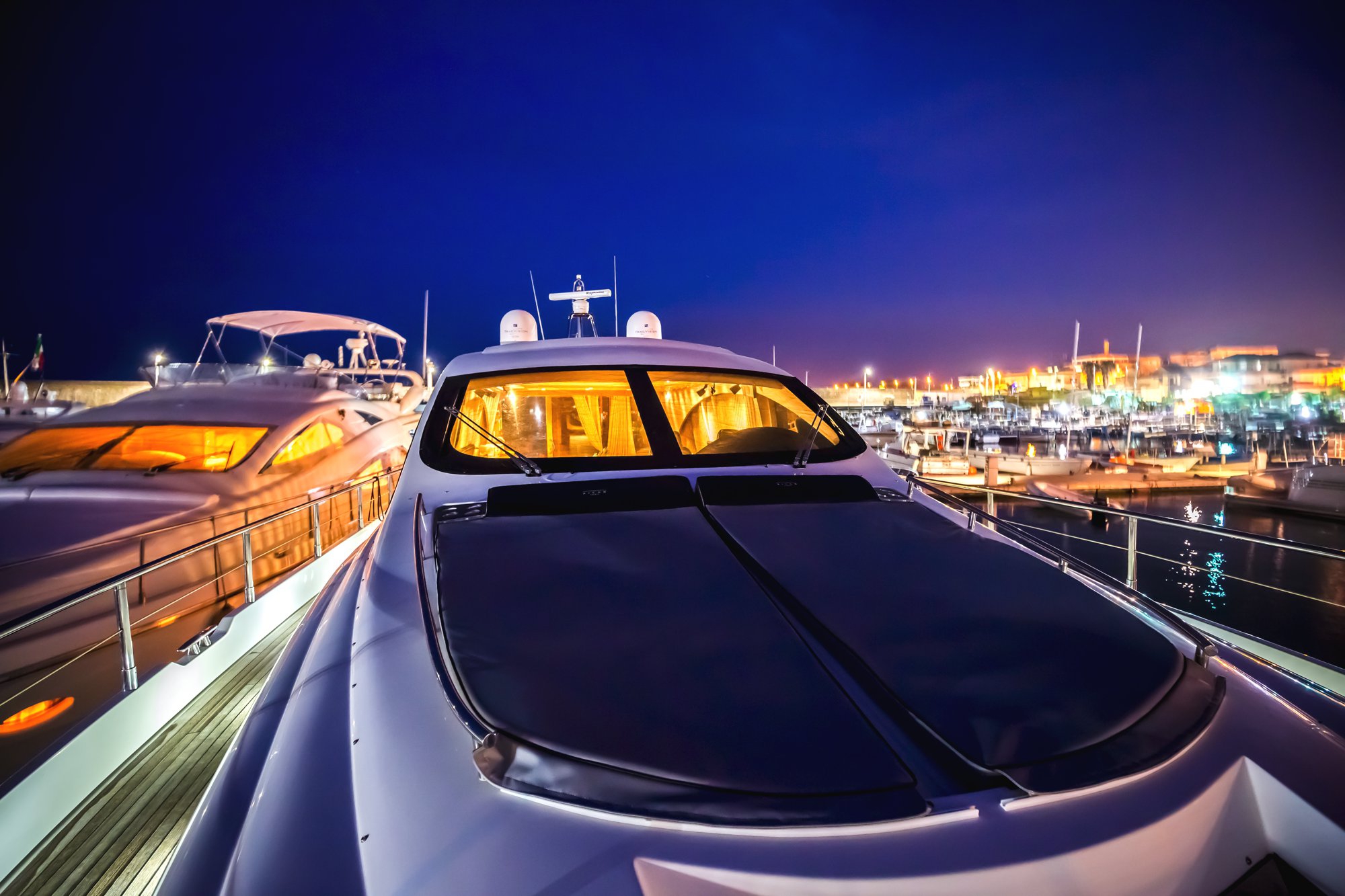 Luxury Crewed Motor Yacht ARWEN photo 6