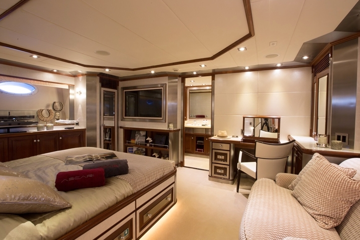 Luxury Crewed Motor Yacht ASCARI 1 photo 7