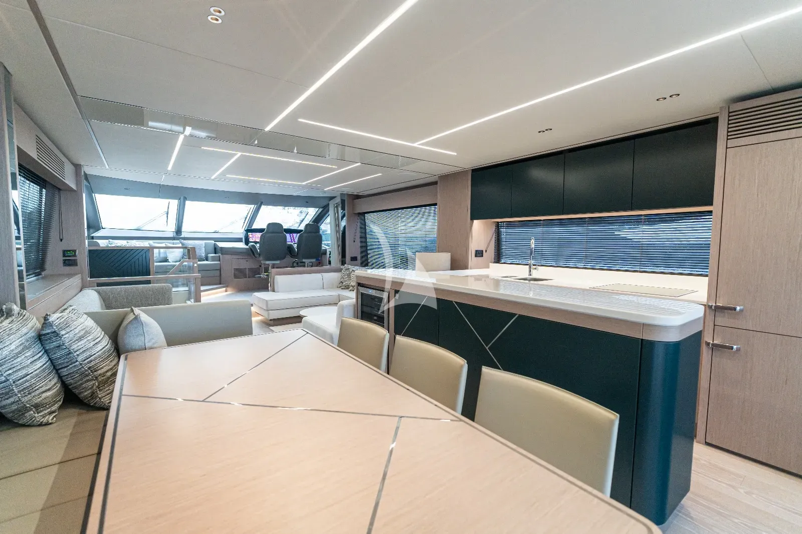 Crewed Motor Yacht ASCEND photo 7