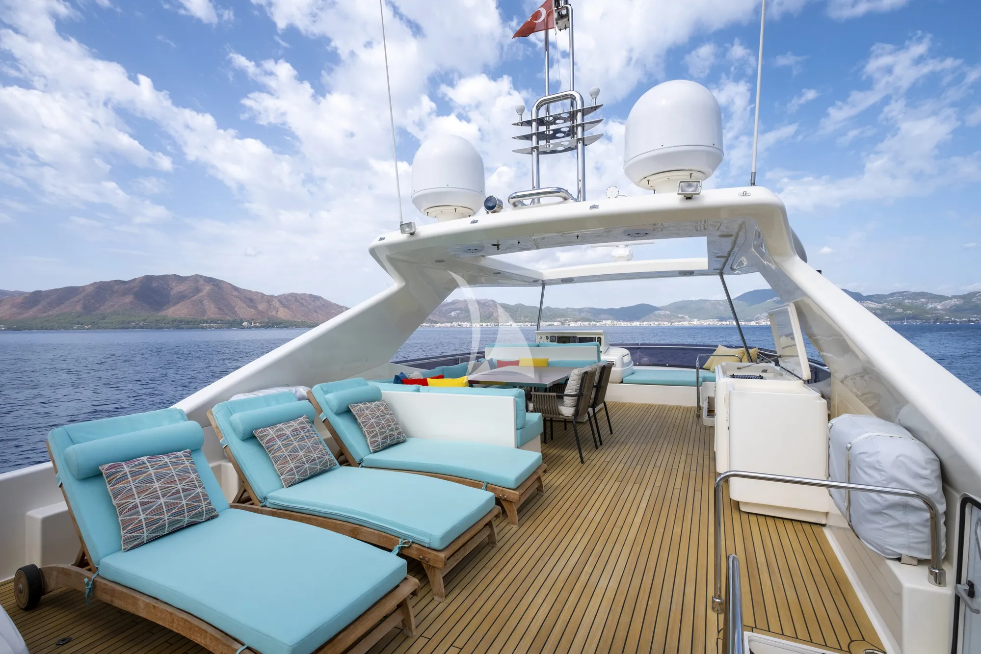 Luxury Crewed Motor Yacht ASTARTE photo 7