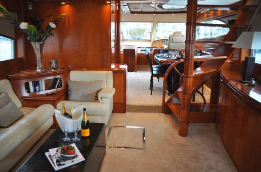 Crewed Motor Yacht Astondoa 72 photo 5