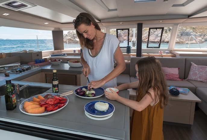 Bareboat Catamaran Fountaine Pajot Astrea 42 photo 4