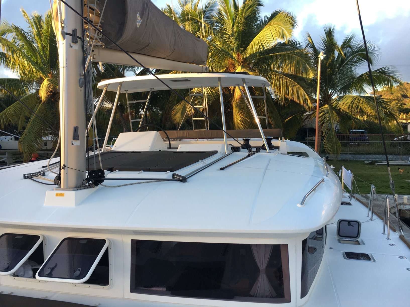 Crewed Catamaran AU SOLEIL photo 8