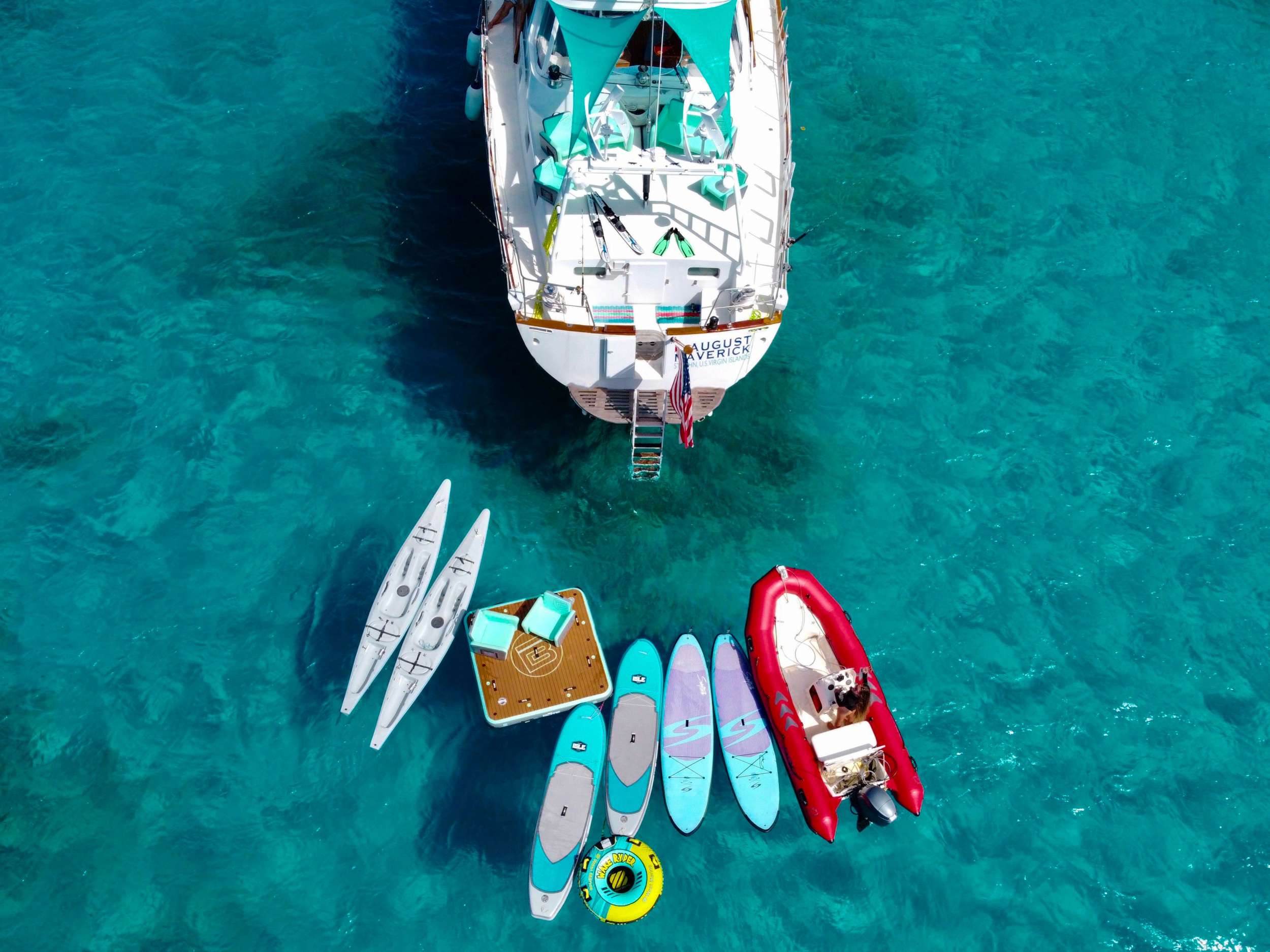 Crewed Sailing Yacht AUGUST MAVERICK photo 4