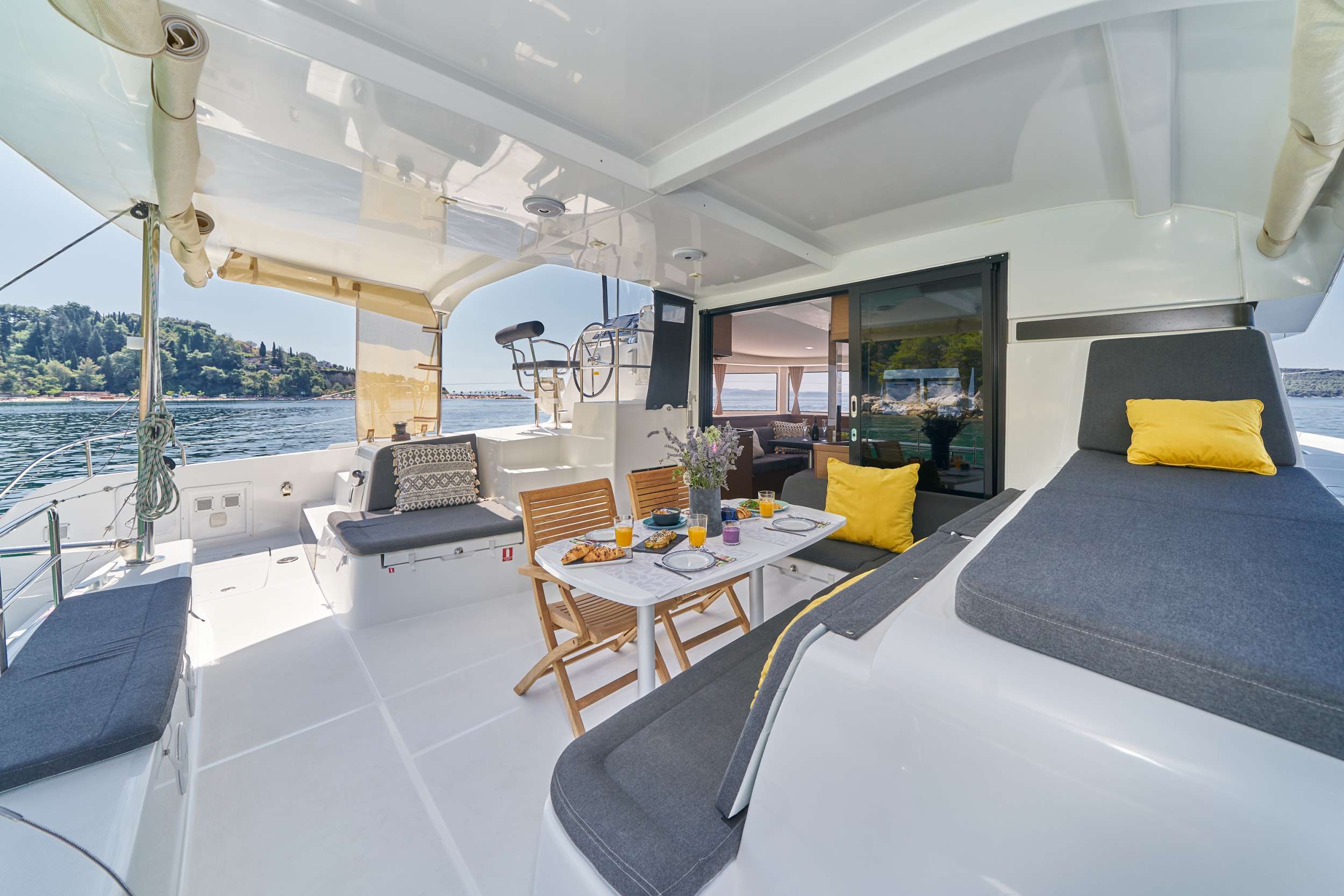 Crewed Catamaran AURA photo 5