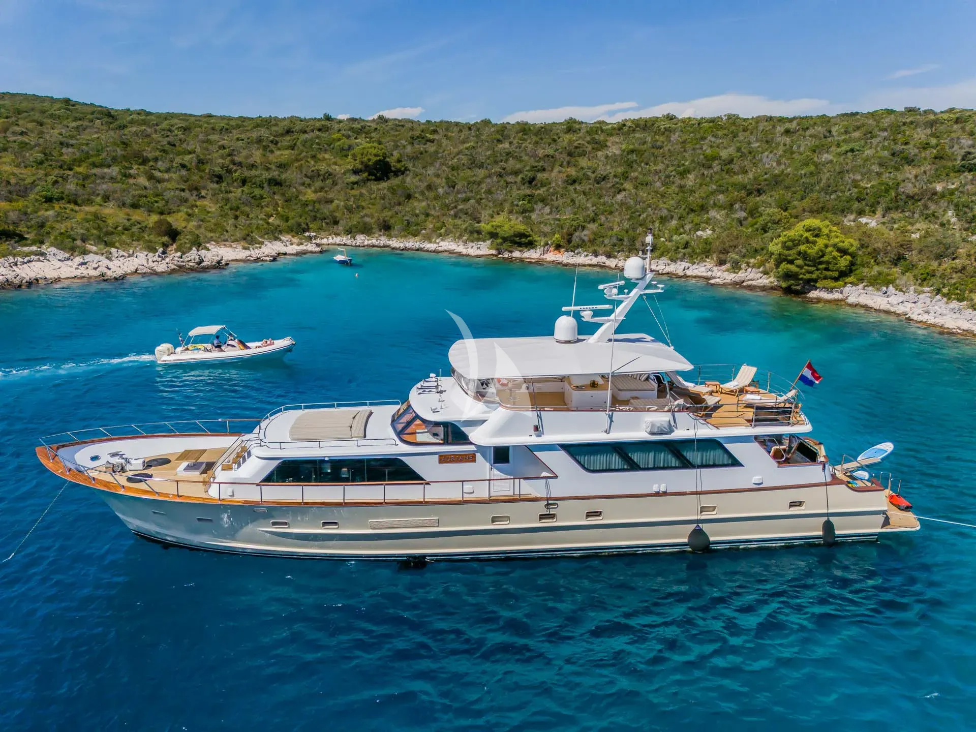 Luxury Crewed Motor Yacht AURIANE photo 3