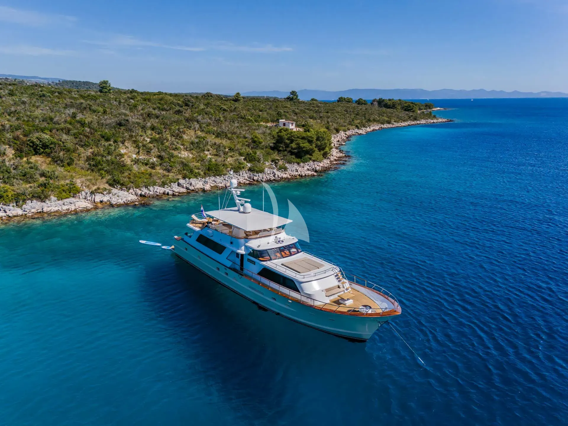 Luxury Crewed Motor Yacht AURIANE photo 5