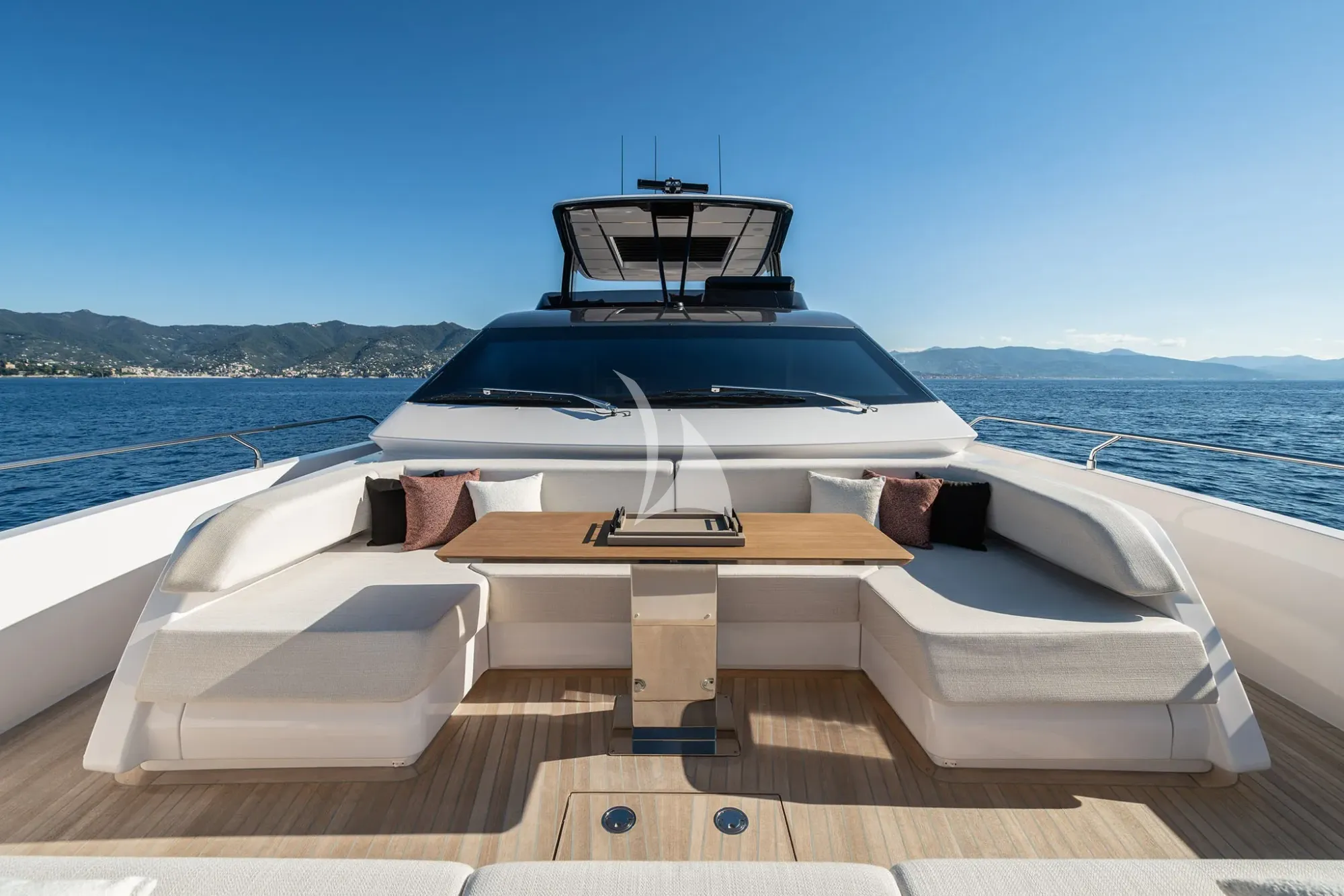 Luxury Crewed Motor Yacht AURORE photo 8