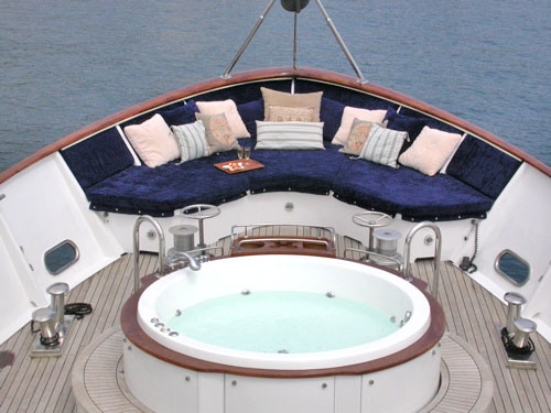 Crewed Motor Yacht AVA photo 3