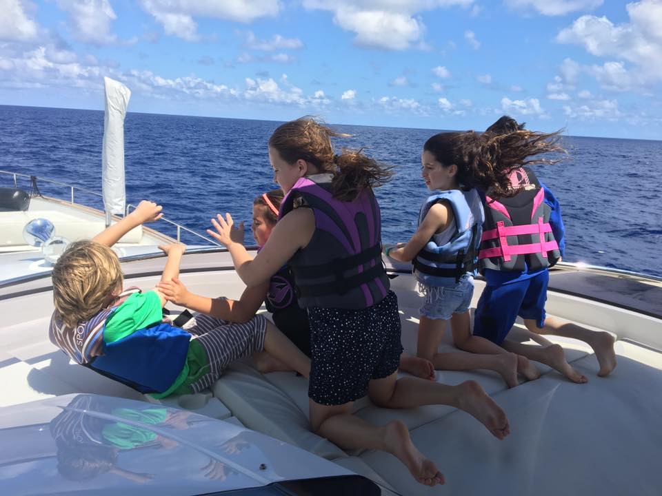 Crewed Motor Yacht Azimut 42 photo 8